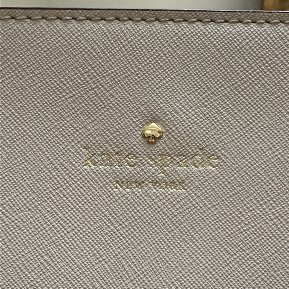 Kate Spade Cedar Street Harmony Tote Bag & Wallet - Picture 2 of 15